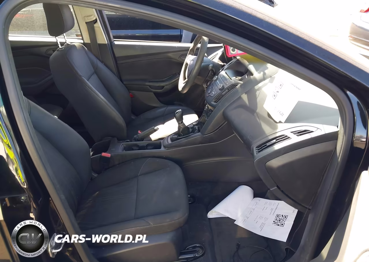 2016 Ford Focus S VIN:1FADP3E25GL225585 - 5