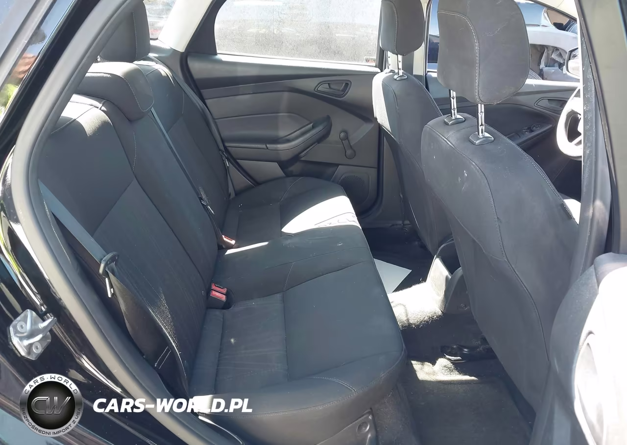 2016 Ford Focus S VIN:1FADP3E25GL225585 - 8