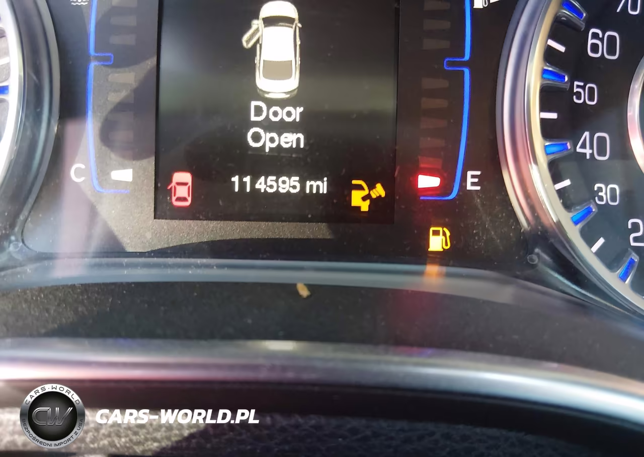 2015 Chrysler 200 Limited VIN:1C3CCCAB7FN750405 - 15