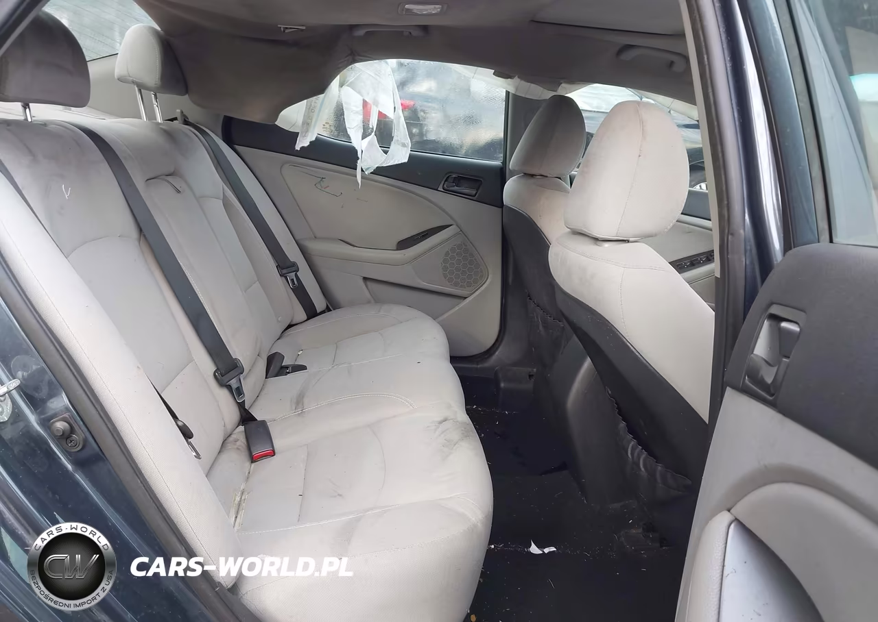2015 Kia Optima Lx VIN:5XXGM4A79FG477491 - 8