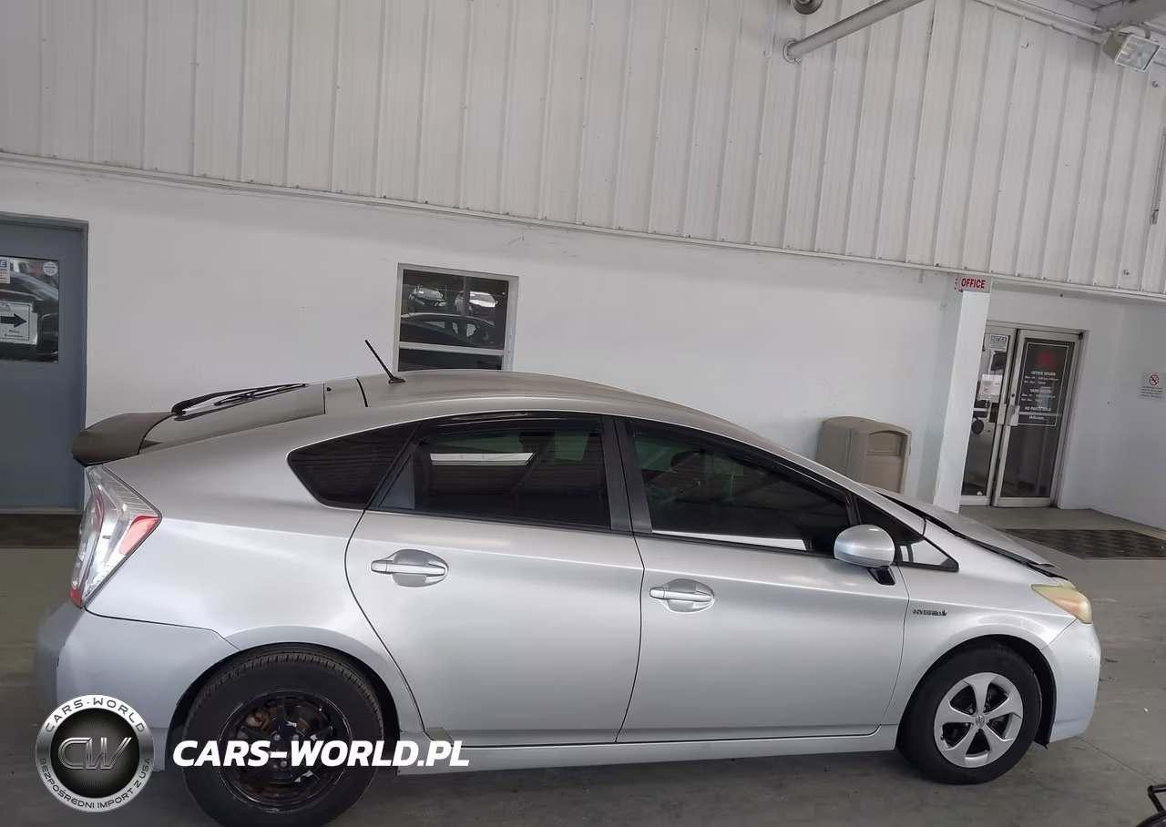 2012 Toyota Prius Two VIN:JTDKN3DU8C5478618 - 13