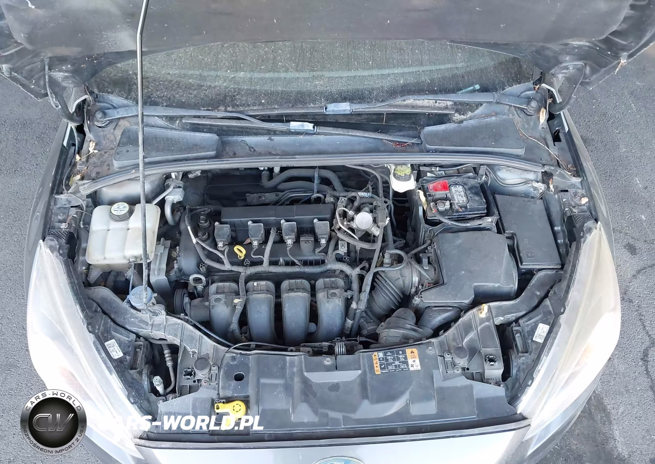 2018 Ford Focus S VIN:1FADP3E24JL205464 - 10