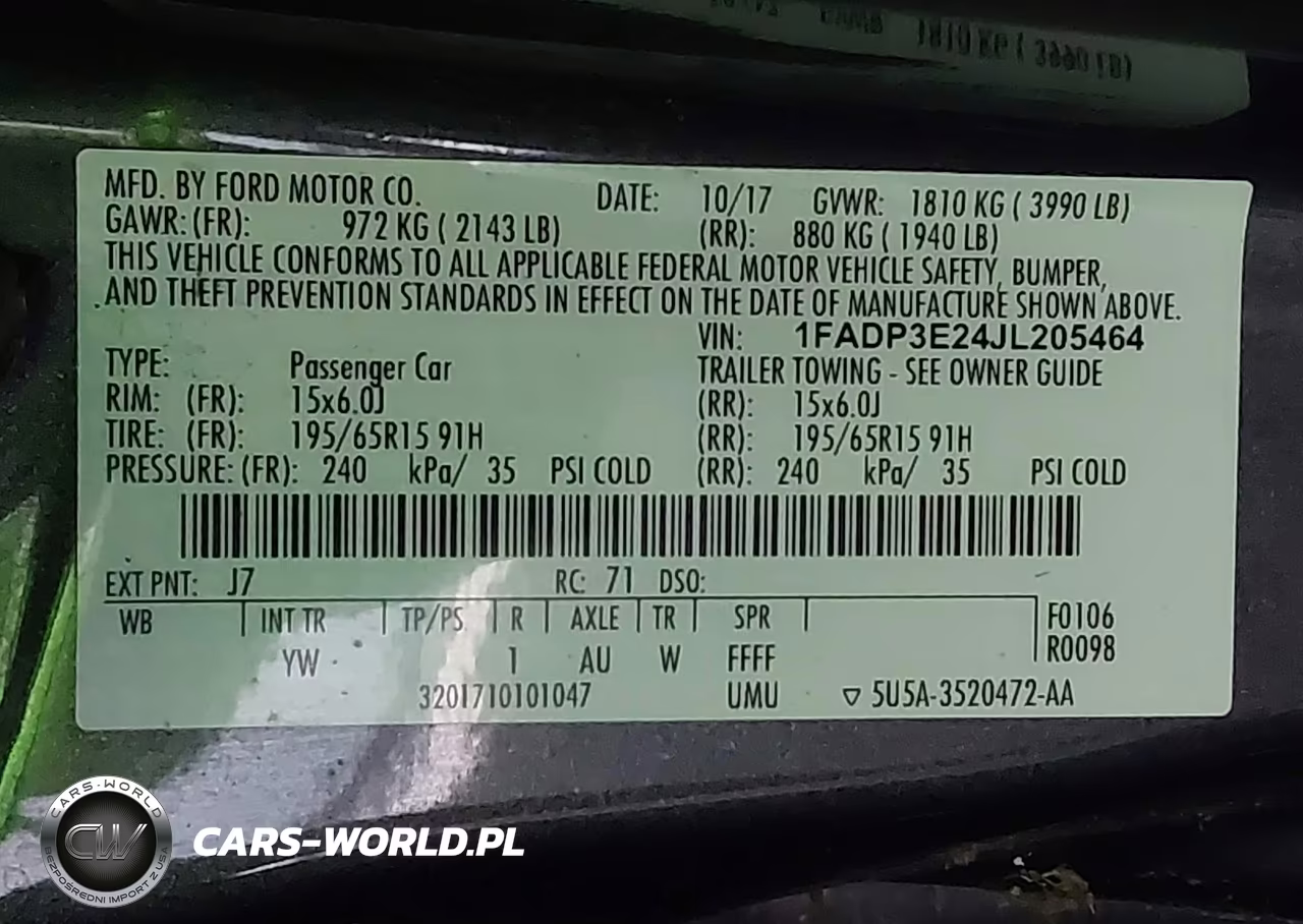2018 Ford Focus S VIN:1FADP3E24JL205464 - 9