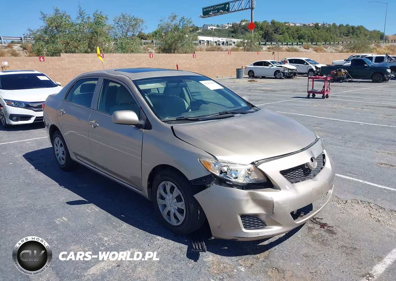 2010 Toyota Corolla Le – zdjęcie 1 z 13