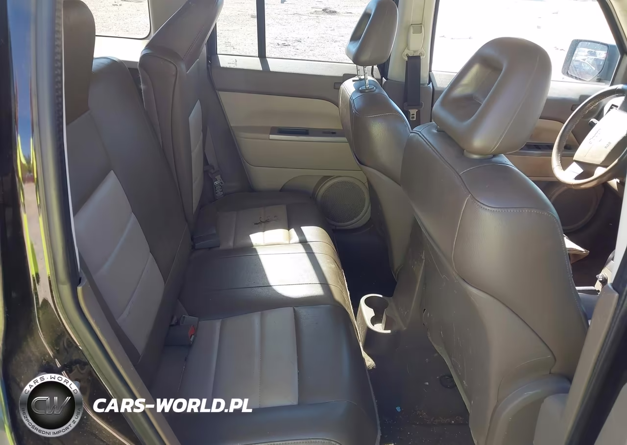 2007 Jeep Patriot Limited VIN:1J8FT48W57D298154 - 8