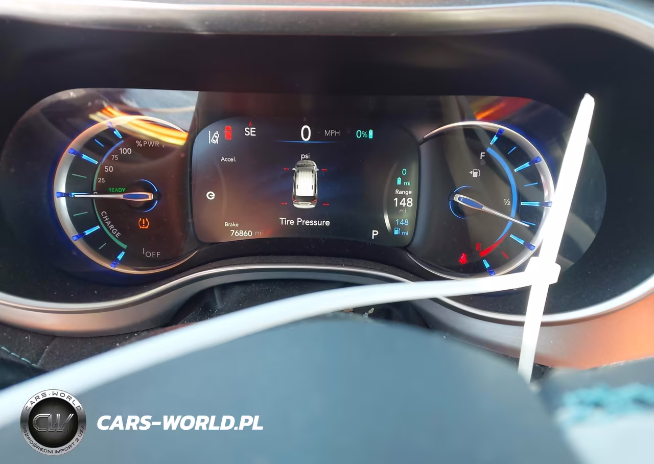 2018 Chrysler Pacifica Hybrid Limited VIN:2C4RC1N7XJR152501 - 7