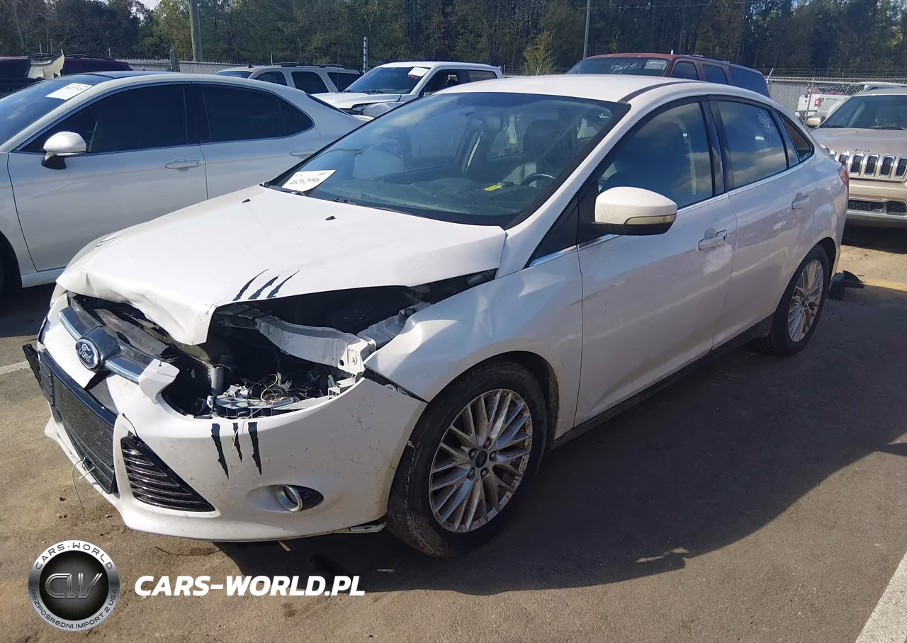 2013 Ford Focus Titanium VIN:1FADP3J23DL198694 - 2