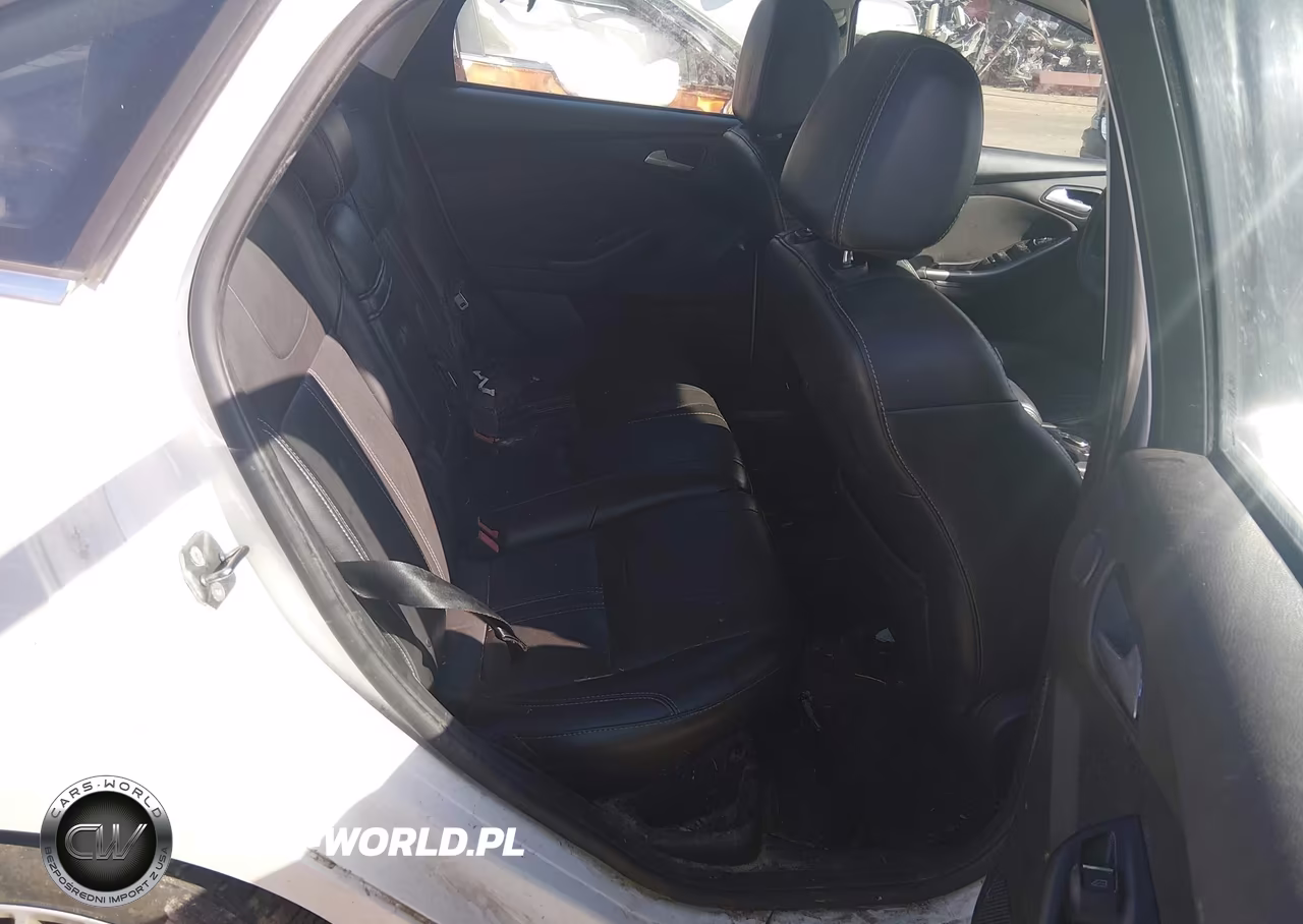 2013 Ford Focus Titanium VIN:1FADP3J23DL198694 - 8