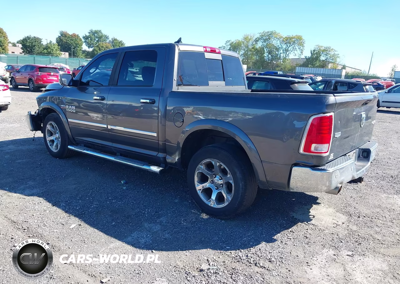 2015 Ram 1500 Laramie VIN:1C6RR7NTXFS505248 - 3
