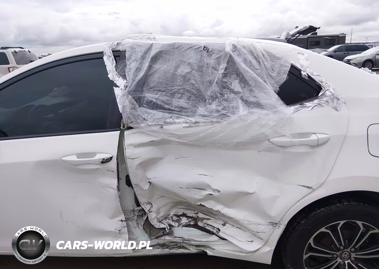 2014 Toyota Corolla Le VIN:5YFBURHE5EP114767 - 17