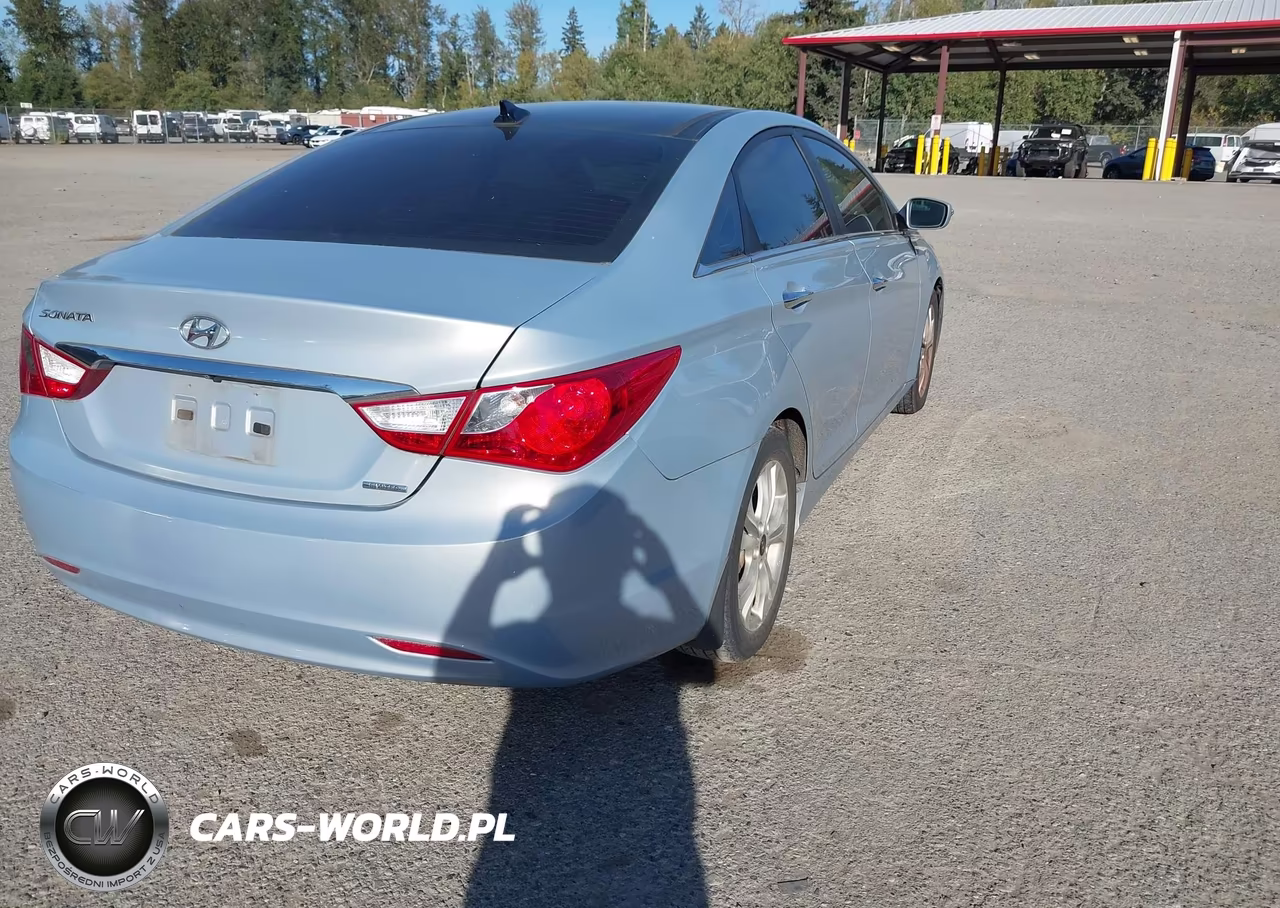 2013 Hyundai Sonata Limited VIN:5NPEC4AC3DH641455 - 4