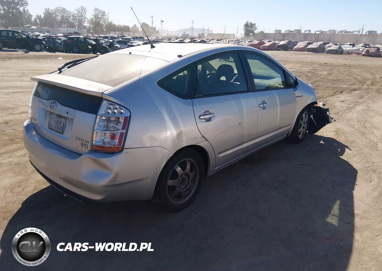 2008 Toyota Prius Touring VIN:JTDKB20UX83360498 - 4