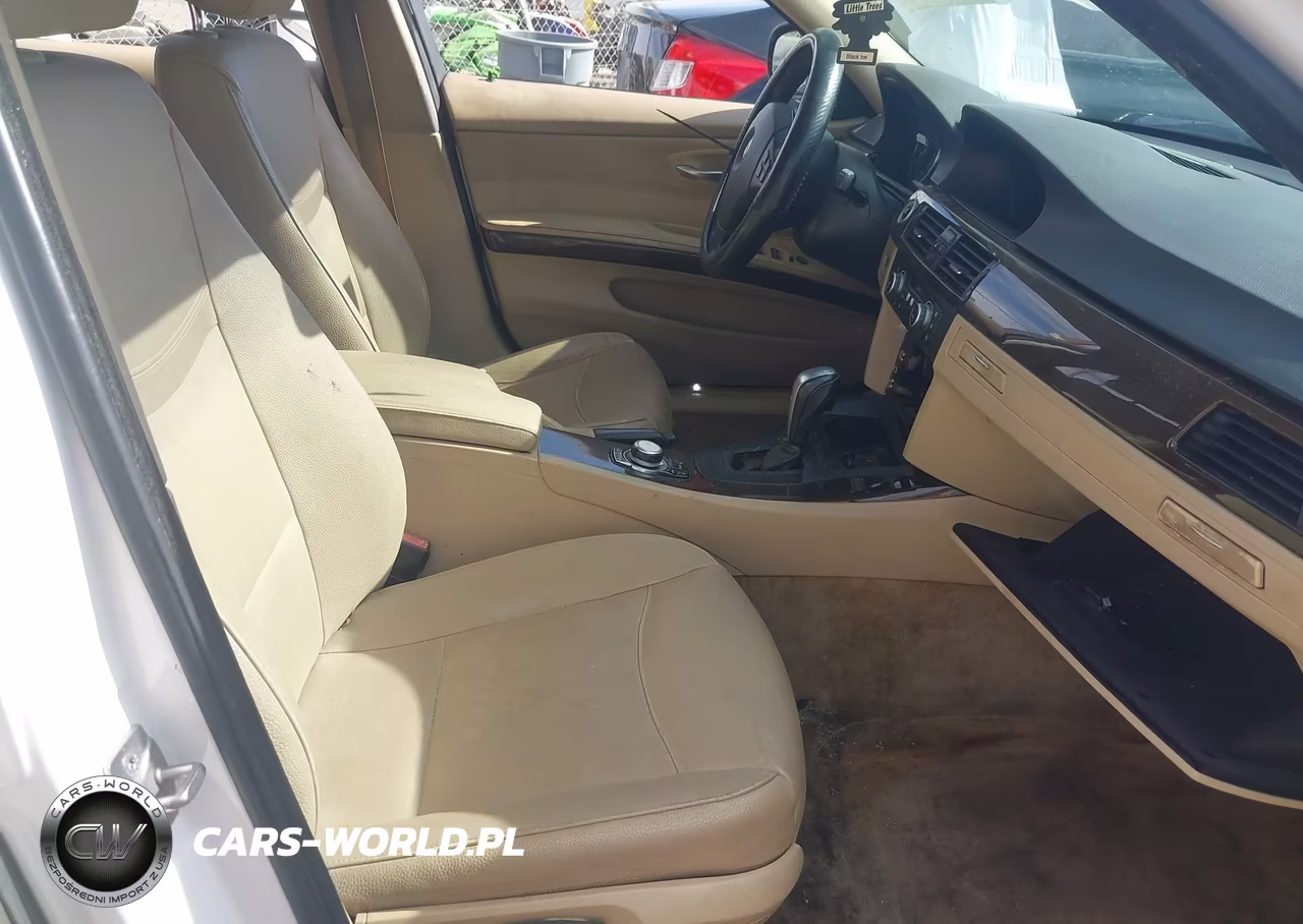 2010 BMW 328I VIN:WBAPH5G50ANM70956 - 5
