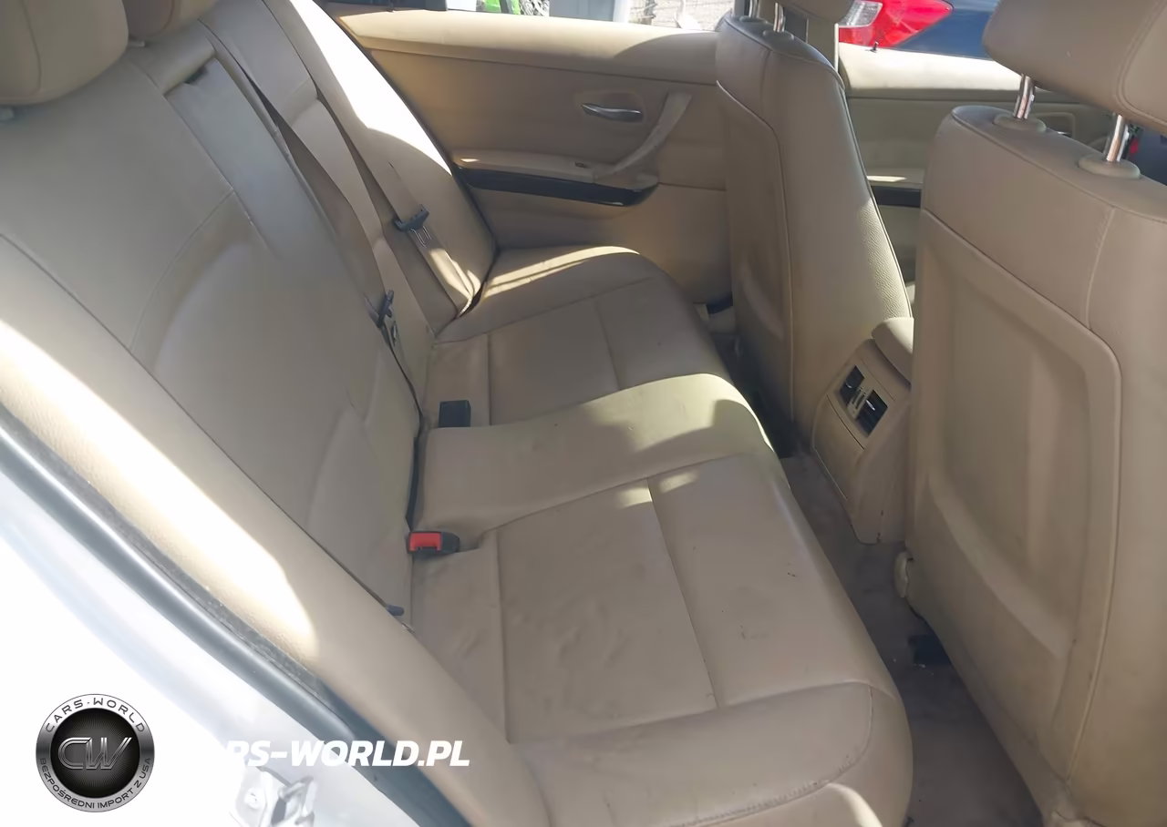 2010 BMW 328I VIN:WBAPH5G50ANM70956 - 8