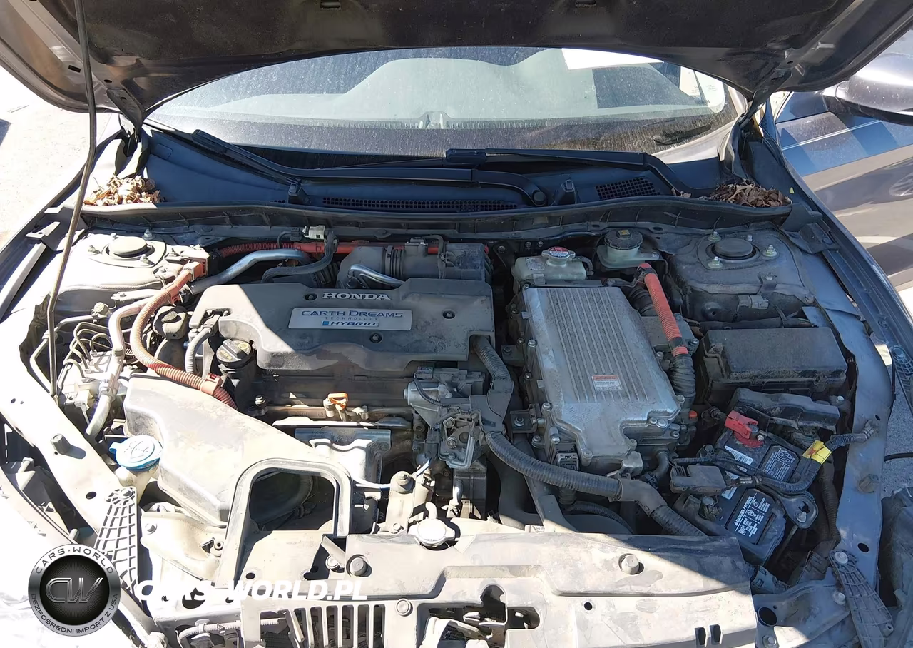 2015 Honda Accord Hybrid Touring VIN:1HGCR6F76FA013463 - 10