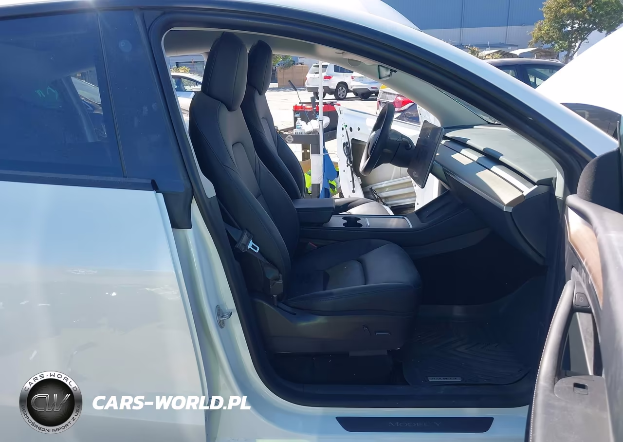 2023 Tesla Model Y Awd-Long Range Dual Motor All-Wheel Drive VIN:7SAYGDEE4PF663175 - 5