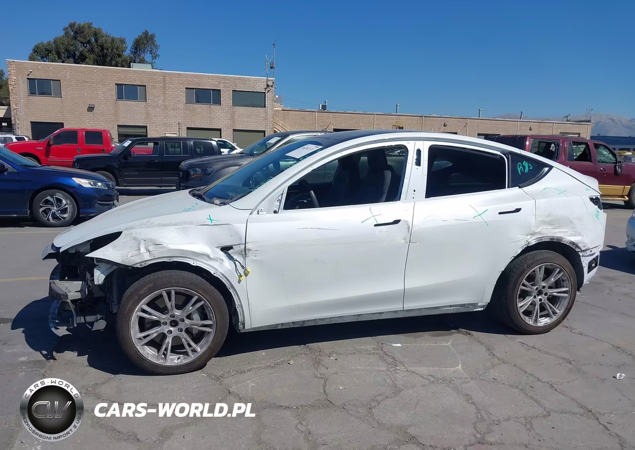 2023 Tesla Model Y Awd-Long Range Dual Motor All-Wheel Drive VIN:7SAYGDEE4PF663175 - 6