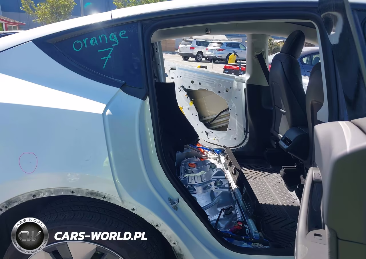 2023 Tesla Model Y Awd-Long Range Dual Motor All-Wheel Drive VIN:7SAYGDEE4PF663175 - 8