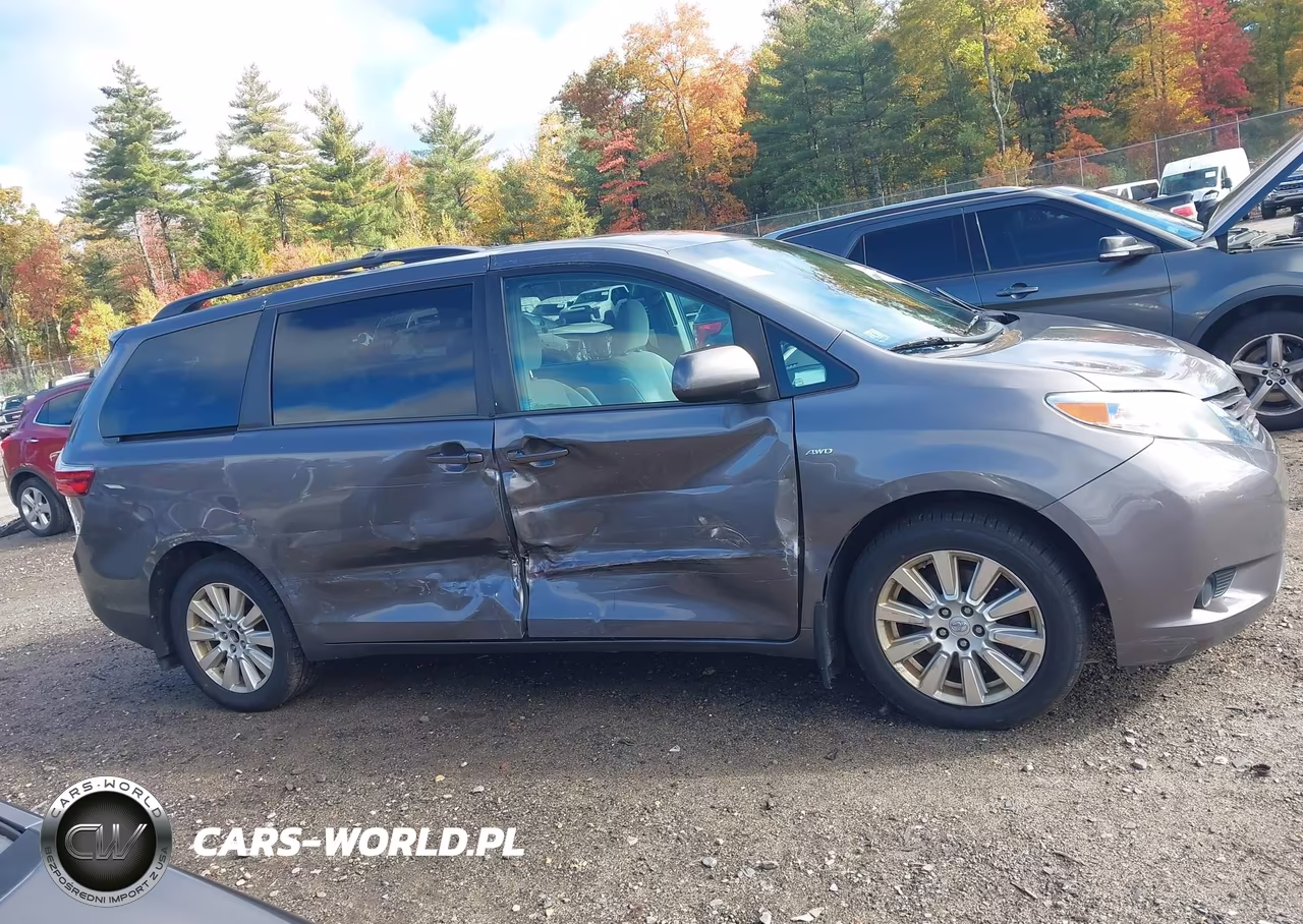 2017 Toyota Sienna Le 7 Passenger VIN:5TDJZ3DC4HS181399 - 13