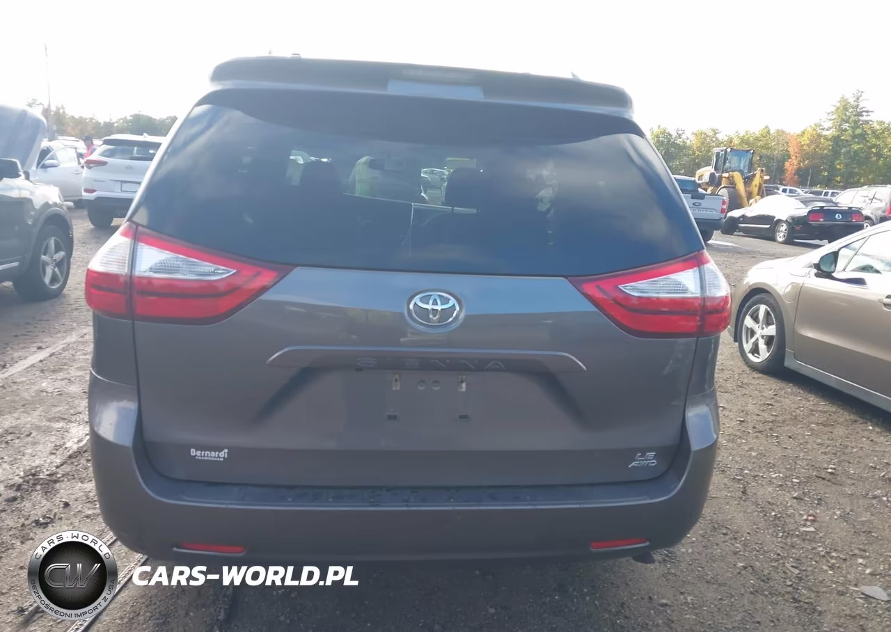 2017 Toyota Sienna Le 7 Passenger VIN:5TDJZ3DC4HS181399 - 16