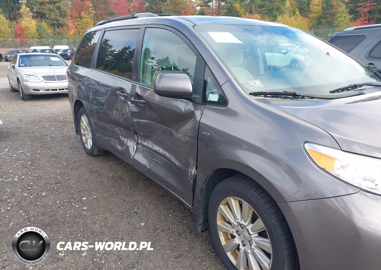 2017 Toyota Sienna Le 7 Passenger VIN:5TDJZ3DC4HS181399 - 17