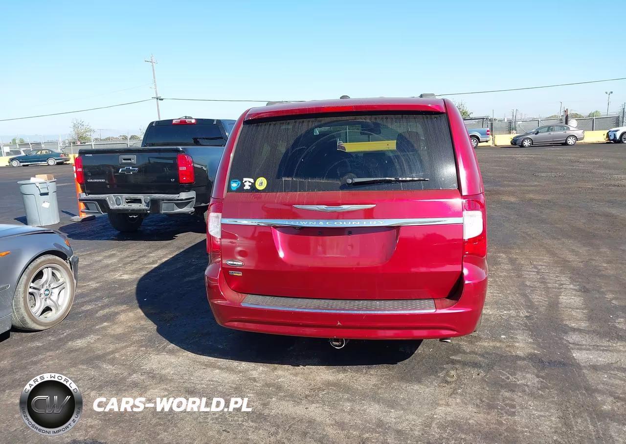 2016 Chrysler Town & Country Touring VIN:2C4RC1BG2GR238088 - 16