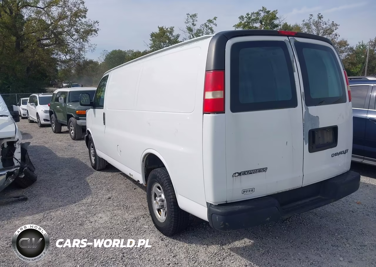 2003 Chevrolet Express VIN:1GCFG15X031131770 - 3