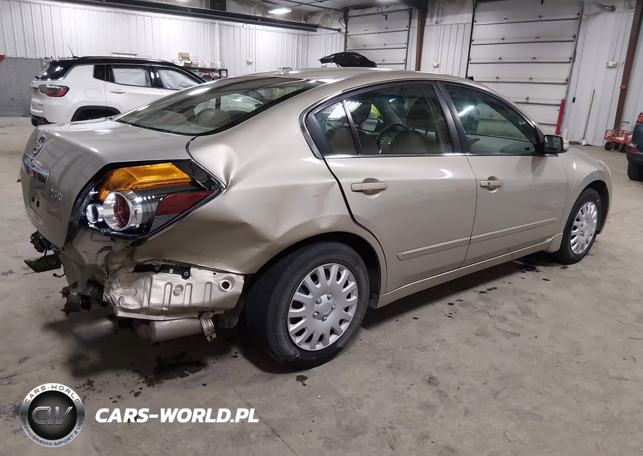 2010 Nissan Altima 2.5 S VIN:1N4AL2AP7AN541057 - 4
