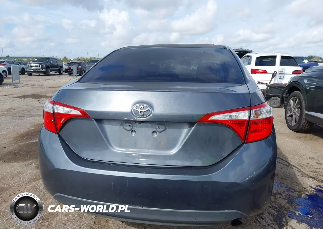 2016 Toyota Corolla Le Plus VIN:5YFBURHE3GP557812 - 16