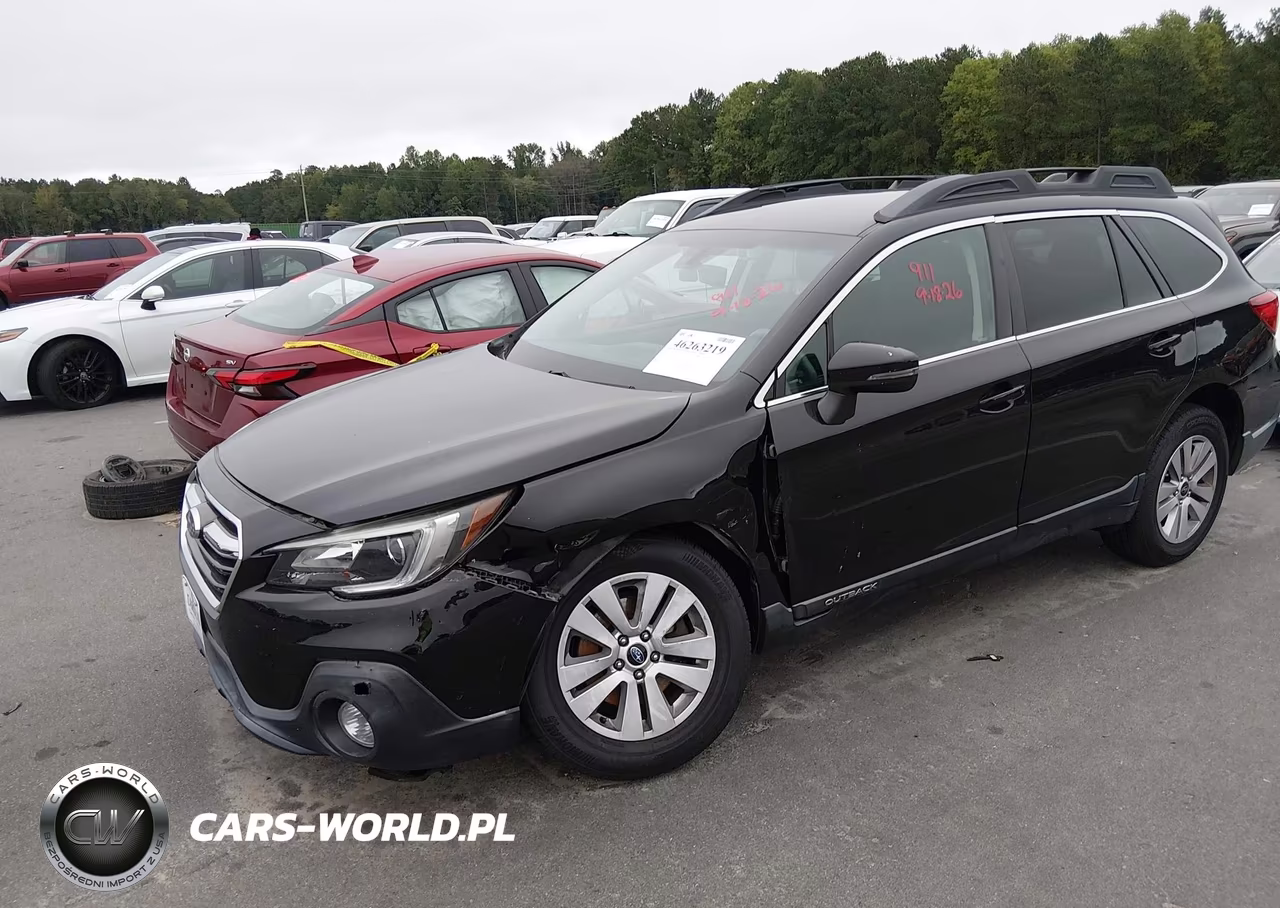 2018 Subaru Outback 2.5I Premium VIN:4S4BSAFC3J3296010 - 2