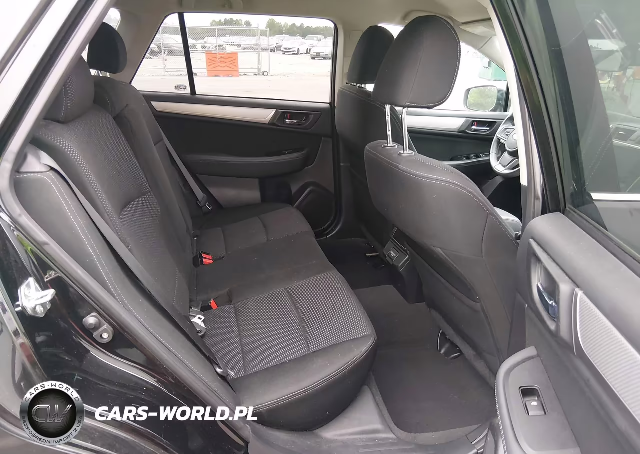 2018 Subaru Outback 2.5I Premium VIN:4S4BSAFC3J3296010 - 8