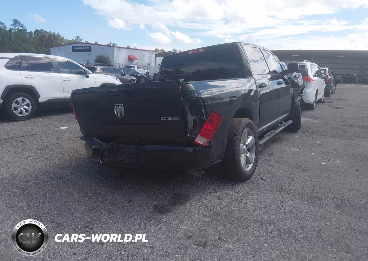 2019 Ram 1500 Classic Express 4X4 5'7 Box VIN:1C6RR7KG4KS598916 - 4
