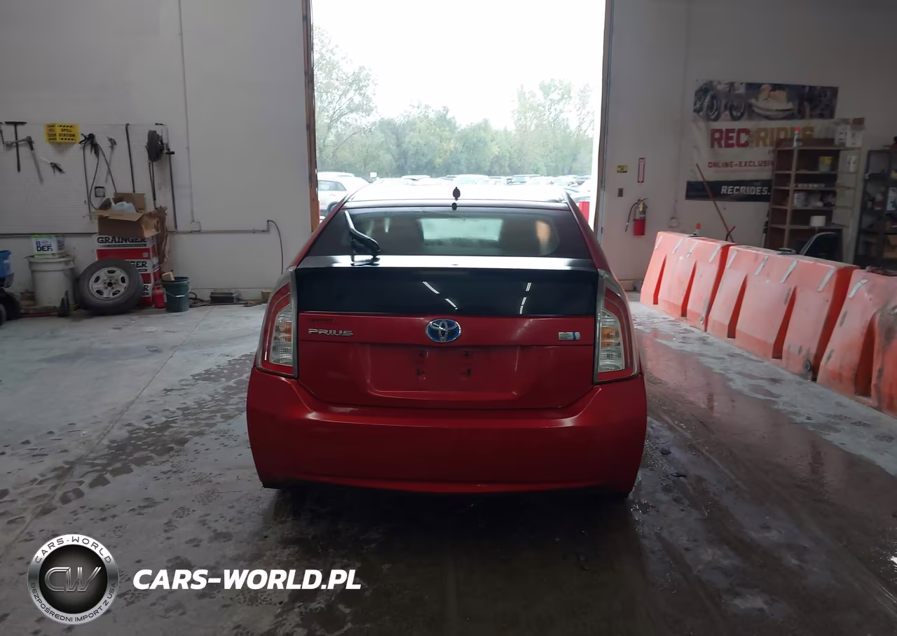 2014 Toyota Prius Two VIN:JTDKN3DU5E1780491 - 16