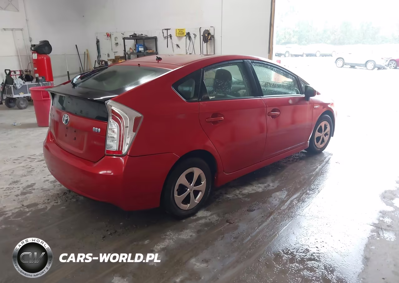 2014 Toyota Prius Two VIN:JTDKN3DU5E1780491 - 4