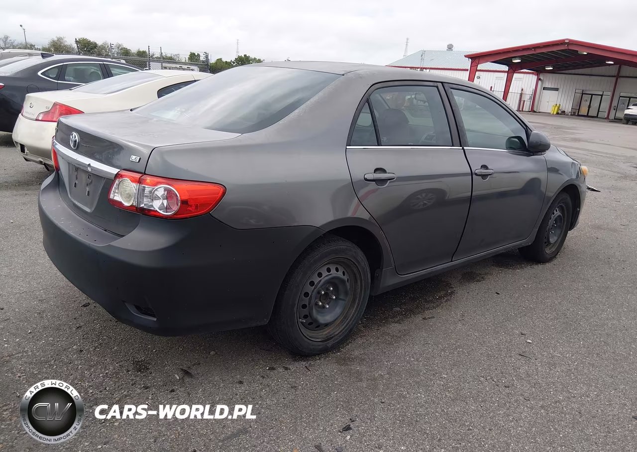 2013 Toyota Corolla Le VIN:5YFBU4EE7DP216447 - 4