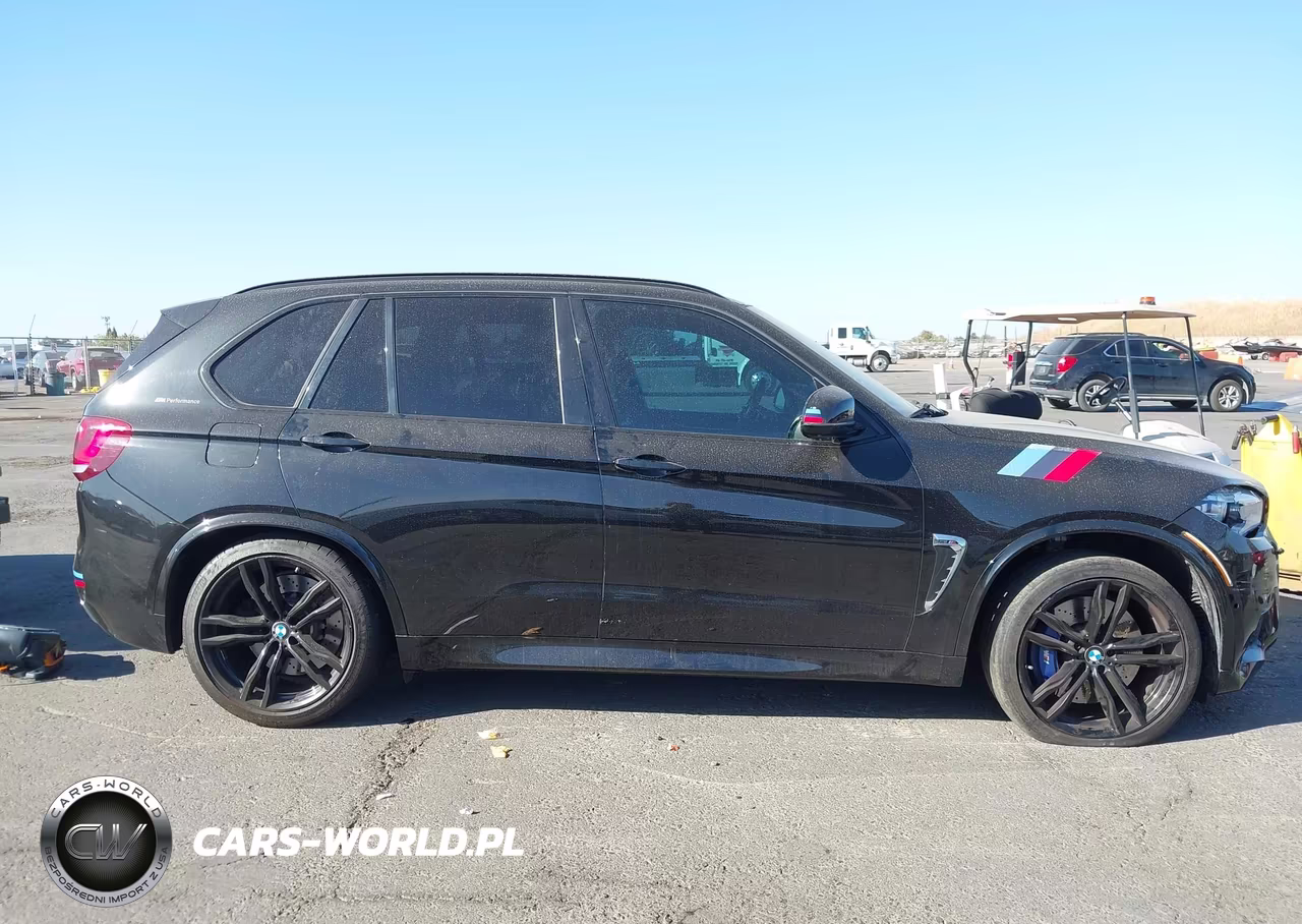 2018 BMW X5 M VIN:5YMKT6C52J0X21097 - 13