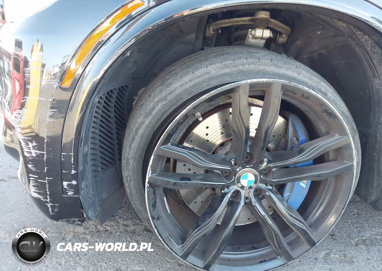 2018 BMW X5 M VIN:5YMKT6C52J0X21097 - 17