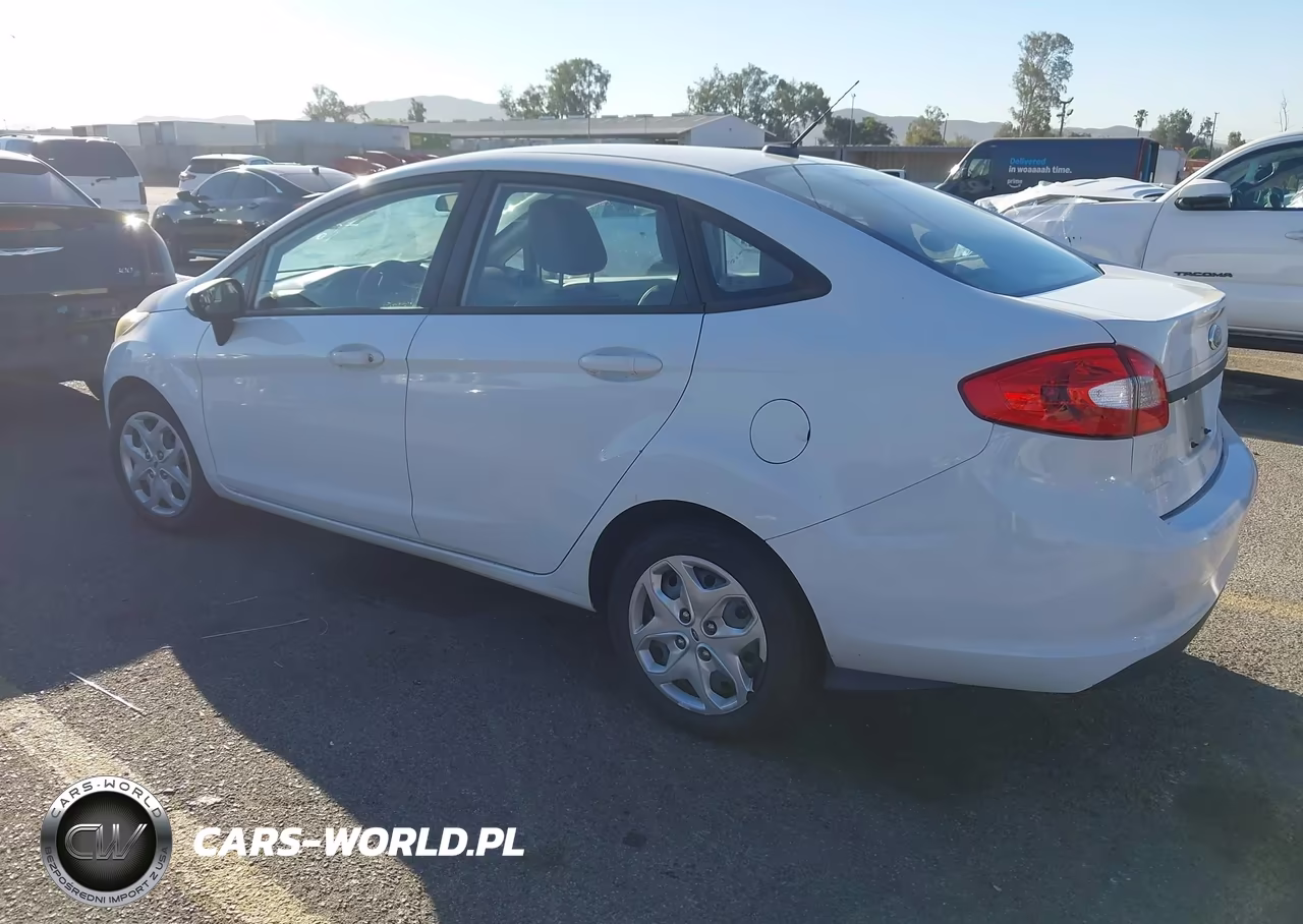 2013 Ford Fiesta S VIN:3FADP4AJ8DM225951 - 3