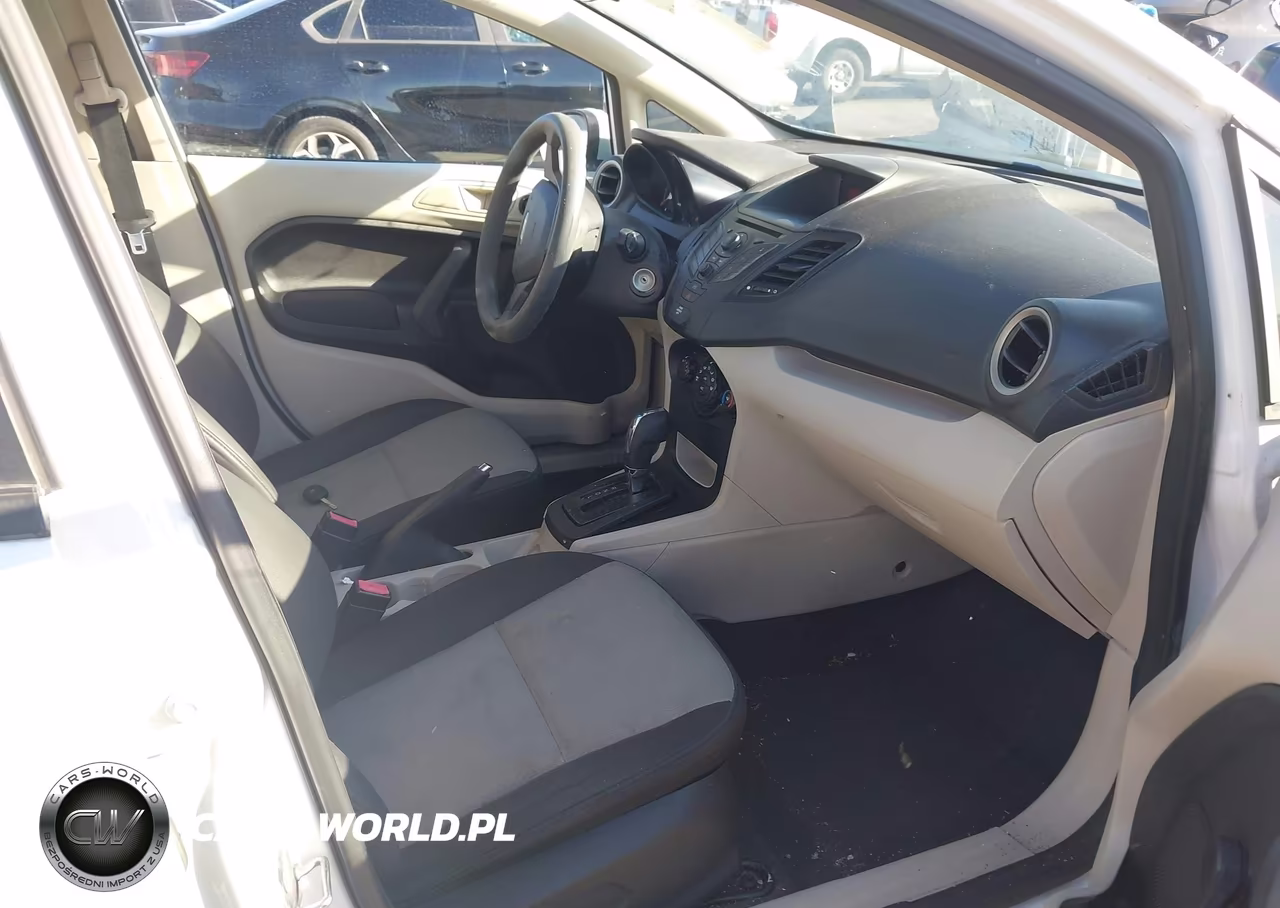 2013 Ford Fiesta S VIN:3FADP4AJ8DM225951 - 5