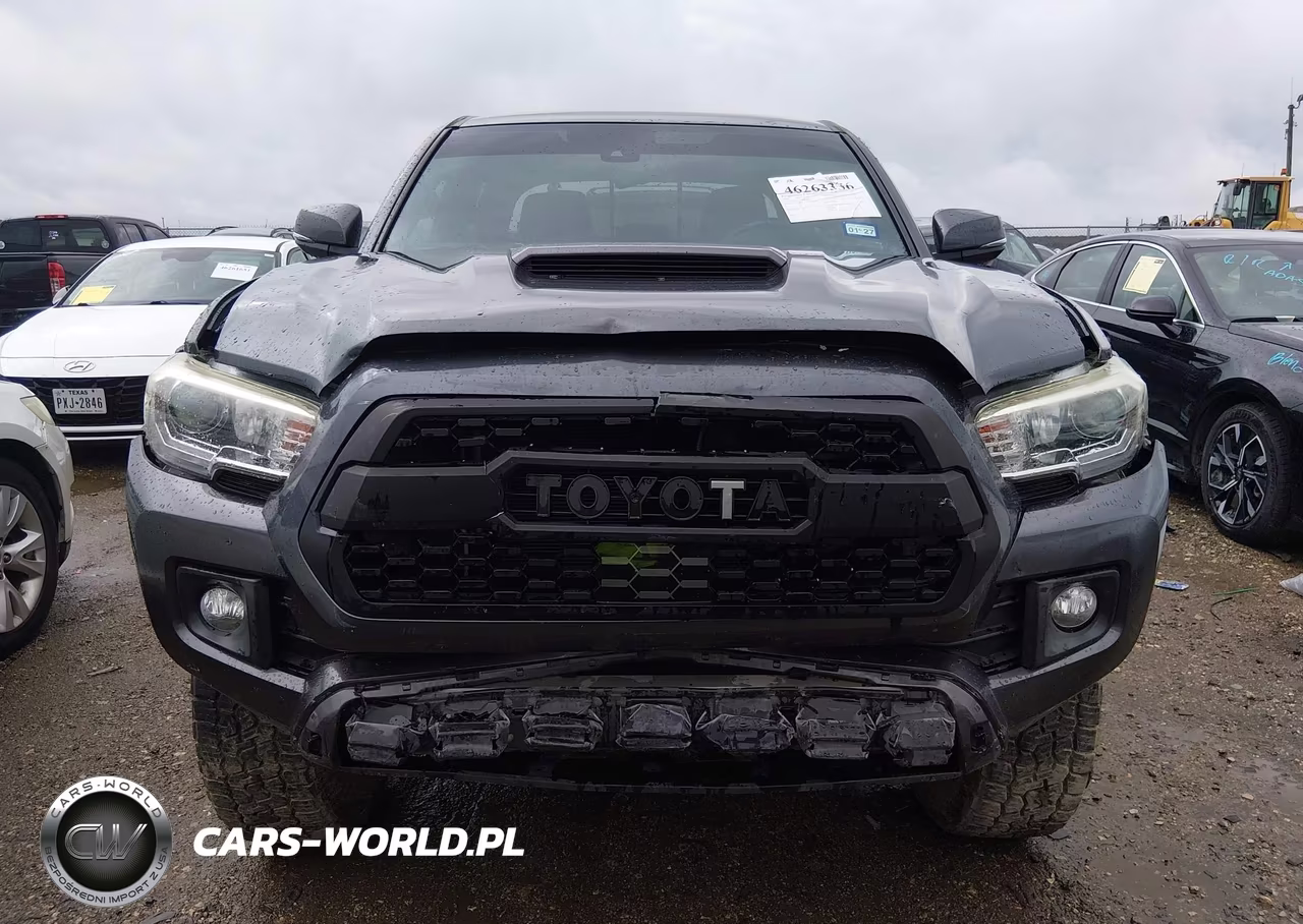 2018 Toyota Tacoma Trd Sport VIN:3TMAZ5CN5JM070445 - 13