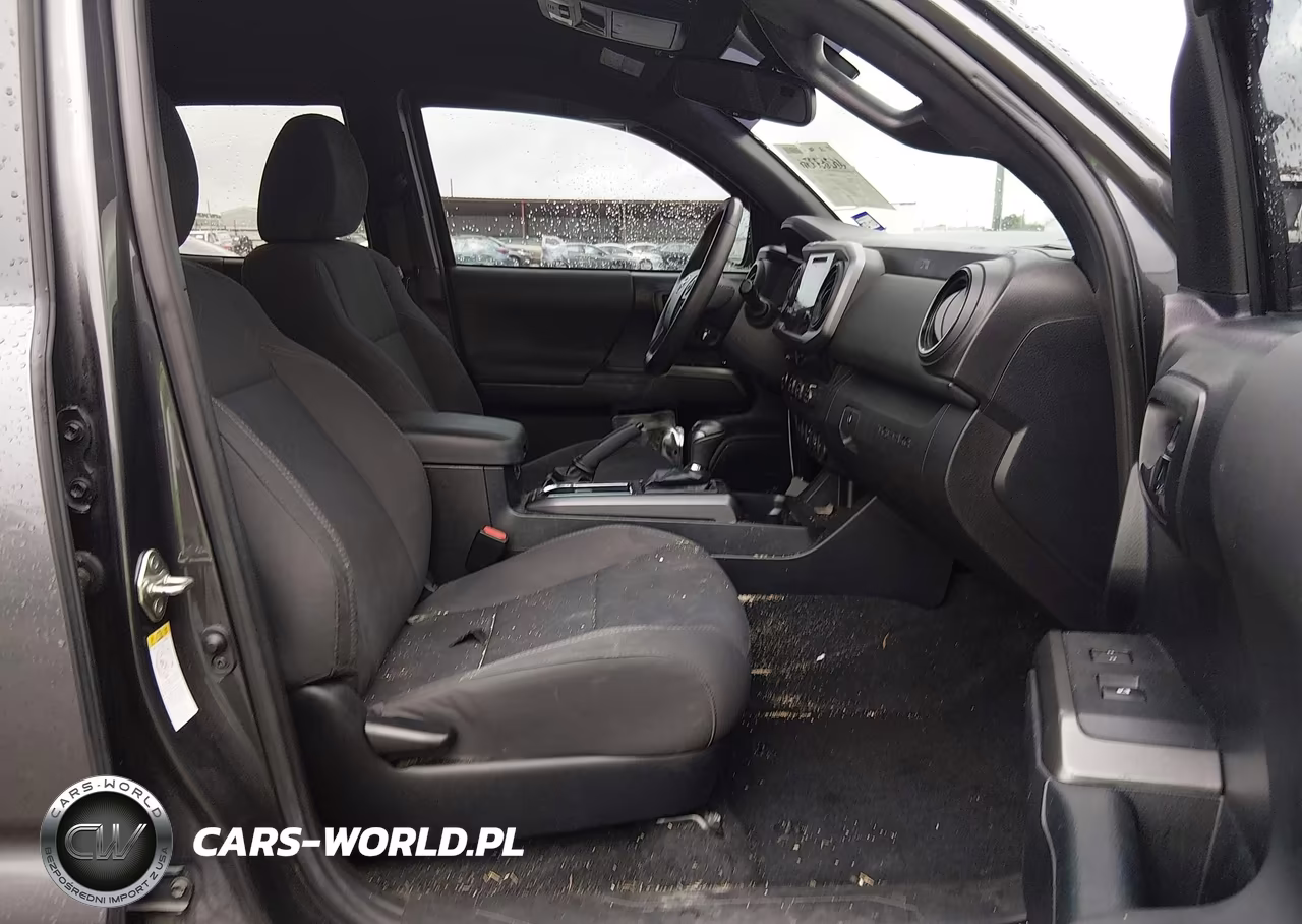 2018 Toyota Tacoma Trd Sport VIN:3TMAZ5CN5JM070445 - 5