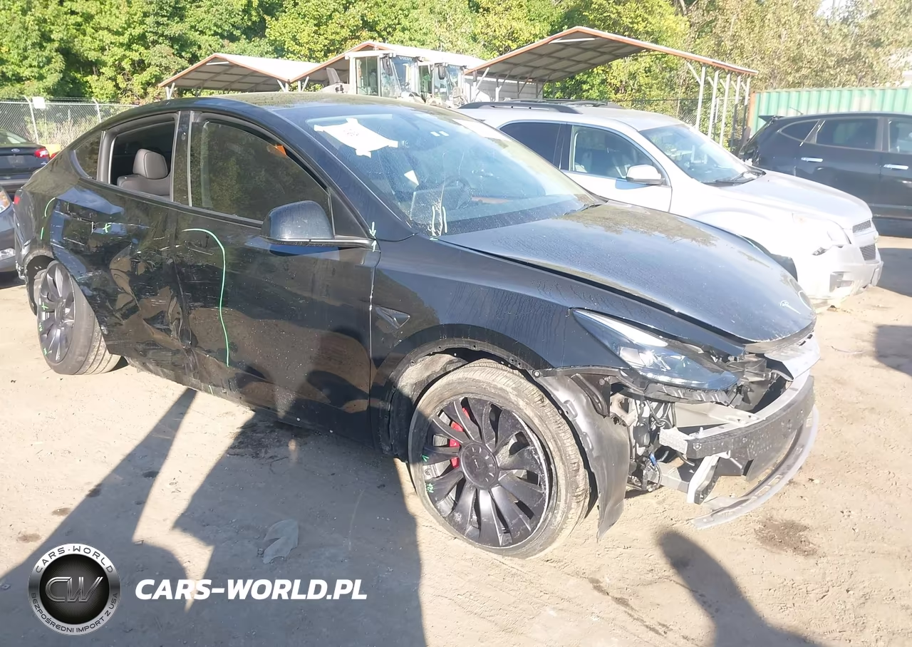 2025 Tesla Model Y Performance Dual Motor All-Wheel Drive – zdjęcie 1 z 20