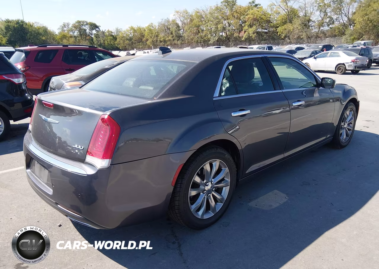 2018 Chrysler 300 Limited Awd VIN:2C3CCAKG7JH268162 - 4