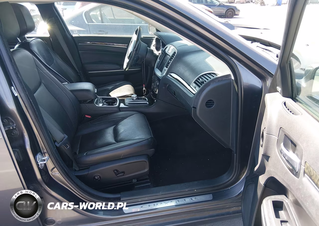 2018 Chrysler 300 Limited Awd VIN:2C3CCAKG7JH268162 - 5