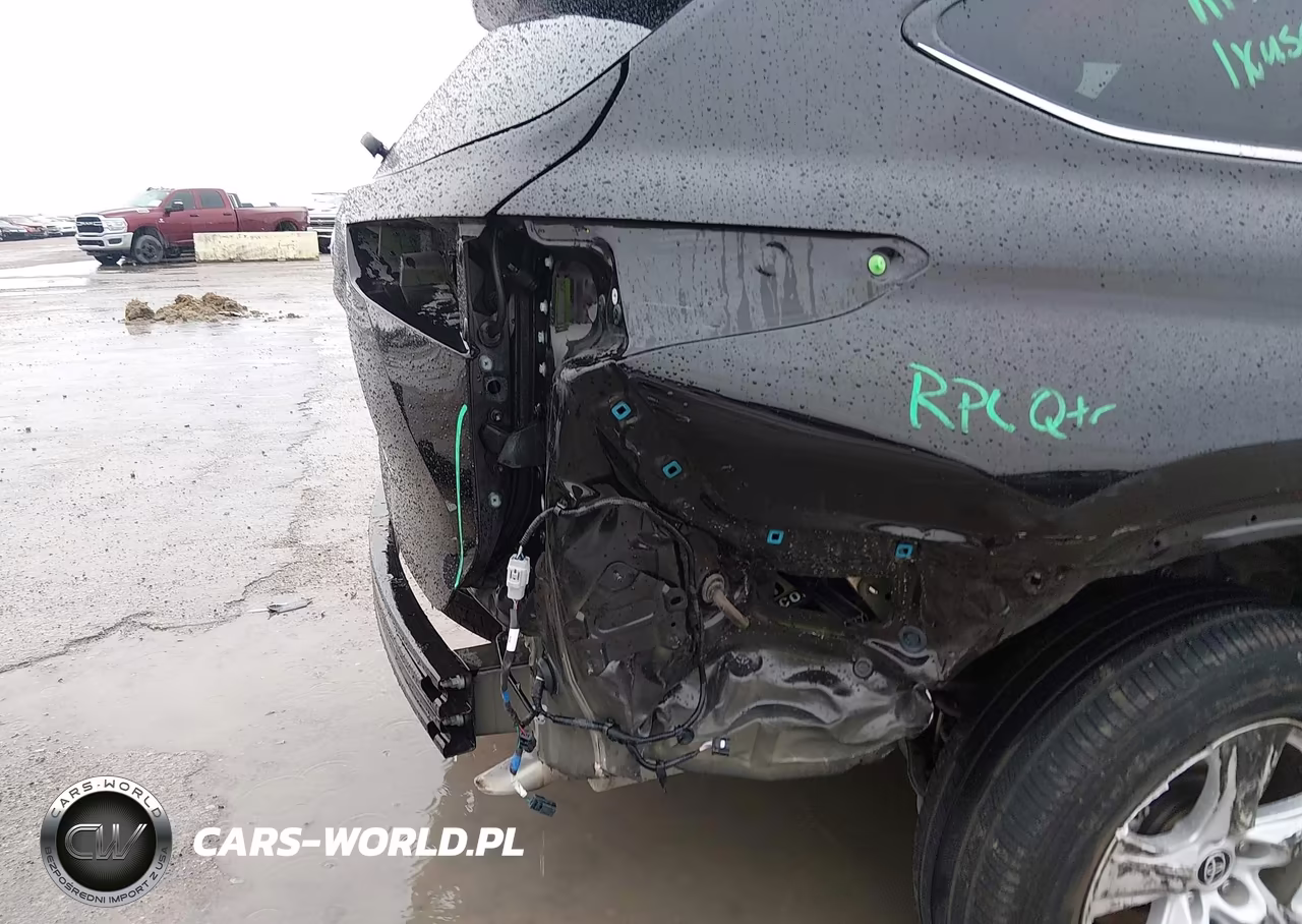 2021 Toyota Highlander Le VIN:5TDZZRAH5MS085989 - 21