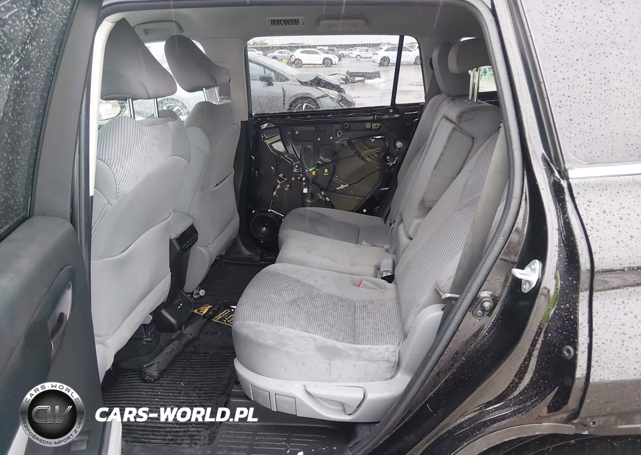 2021 Toyota Highlander Le VIN:5TDZZRAH5MS085989 - 8
