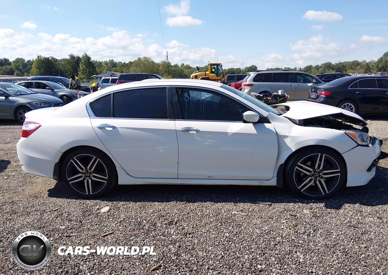 2017 Honda Accord Sport VIN:1HGCR2F52HA201696 - 13