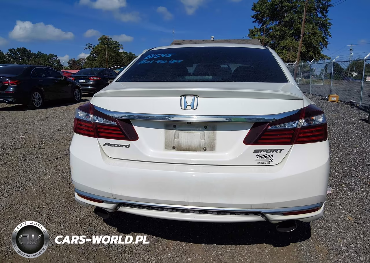 2017 Honda Accord Sport VIN:1HGCR2F52HA201696 - 16