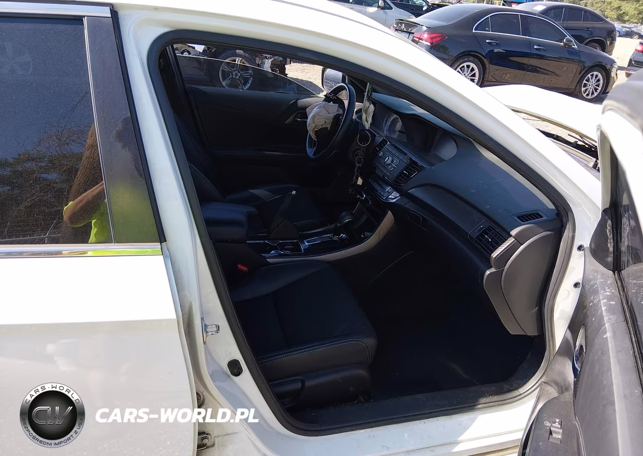 2017 Honda Accord Sport VIN:1HGCR2F52HA201696 - 5