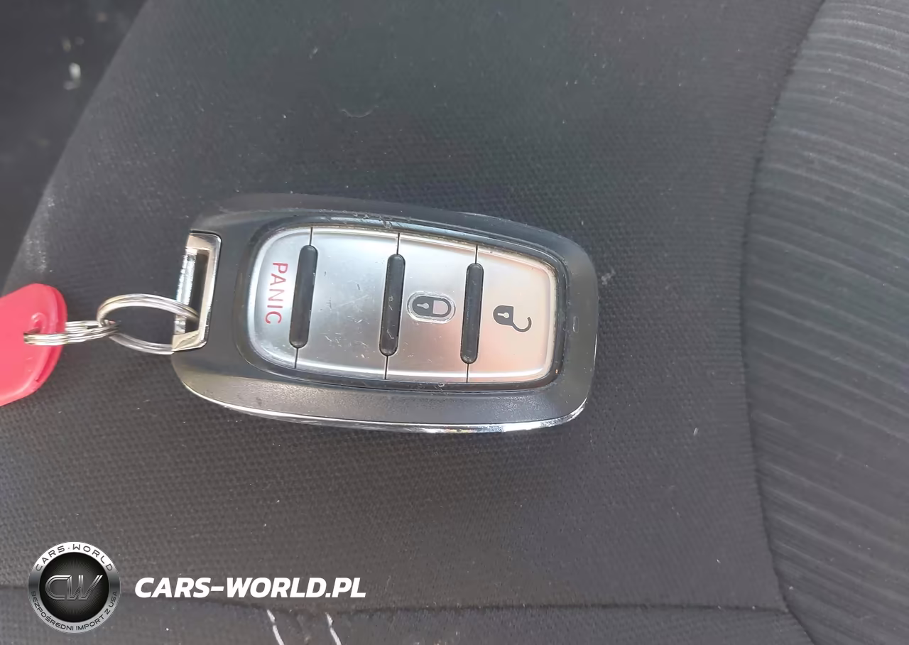 2021 Chrysler Voyager L VIN:2C4RC1AG7MR568452 - 11